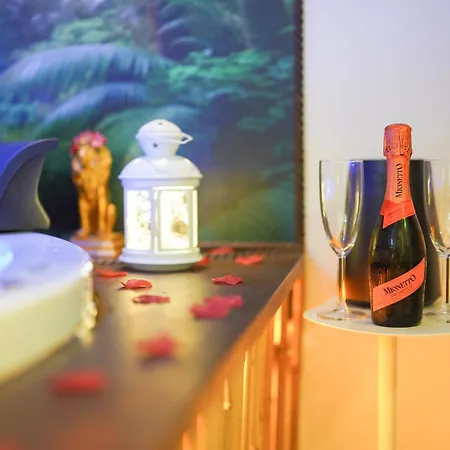 Moonlight Jungle Luxury * Avola