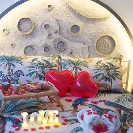 Moonlight Jungle Luxury *