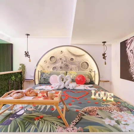 Moonlight Jungle Luxury *