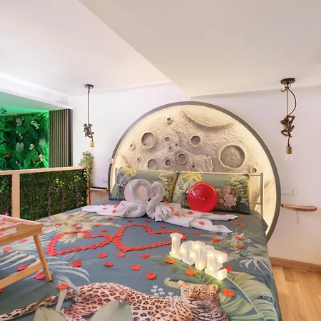 Moonlight Jungle Luxury * Avola